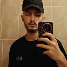 Фотография мужчины Дмитрий, 20 лет из г. Ханты-Мансийск