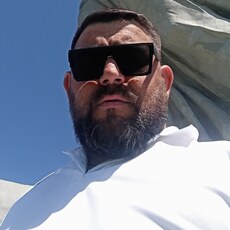 Фотография мужчины Микель, 29 лет из г. Нижний Тагил