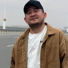 Фотография мужчины Shaxrat, 33 года из г. Краков