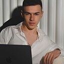 Денис, 21 год
