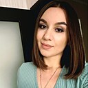 E V, 29 лет