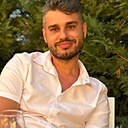 Cos, 34 года