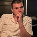 Илья, 33 года