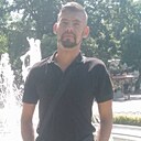 Emerson, 33 года