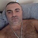 Давит, 44 года