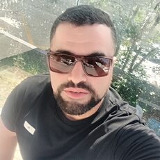 Фотография мужчины Исок, 31 год из г. Ялта