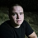 Лев, 37 лет