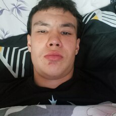 Фотография мужчины Илья, 25 лет из г. Курган