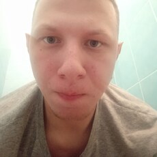 Фотография мужчины Денис, 20 лет из г. Троицко-Печорск