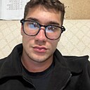 Макс, 24 года
