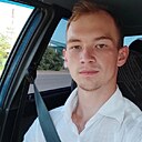 Лев, 24 года