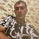 Armenia, 33 года