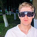 Владимир Козлов, 32 года