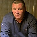 Ден, 42 года