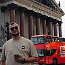 Артур, 25 лет
