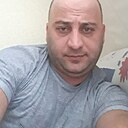 Adik, 43 года