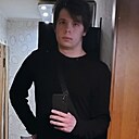 Адам, 22 года