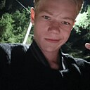 Михаил, 18 лет