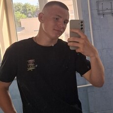Фотография мужчины Дмитрий, 22 года из г. Ялта