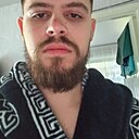 Макс, 23 года