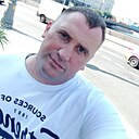 Илья, 33 года