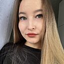 Юлия, 27 лет