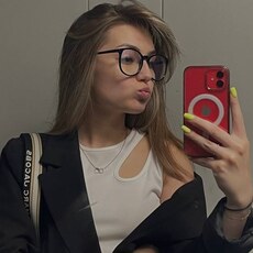 Фотография девушки Елизавета, 21 год из г. Лысьва