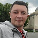 Икс, 32 года
