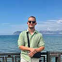 Роман, 24 года