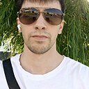 Исса, 22 года