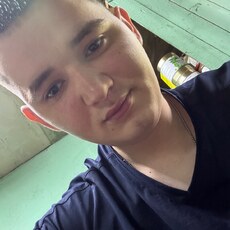 Фотография мужчины Рома, 21 год из г. Макеевка