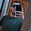 Нарек, 22 года