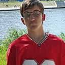 Денис Кабаков, 20 лет