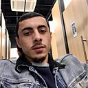 Toni, 33 года