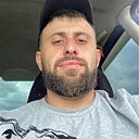 Казбек, 33 года