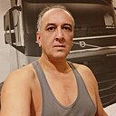 Ихтияр, 47 лет