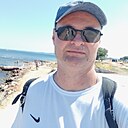 Олег, 44 года