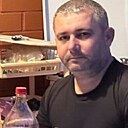 Хусейн, 44 года