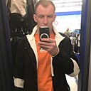 Михаил, 33 года