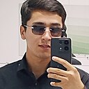 Хусанбой, 20 лет