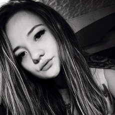 Фотография девушки Лиза, 19 лет из г. Рязань