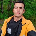 Саша, 23 года
