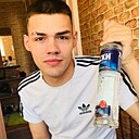 Максим, 23 года
