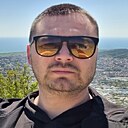 Роман, 32 года
