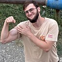 Амир, 24 года