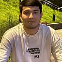 Макс, 24 года