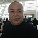 Сеймур, 42 года