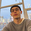 Adil, 22 года