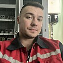 Лев, 23 года