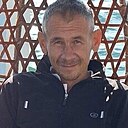 Dumitru, 44 года